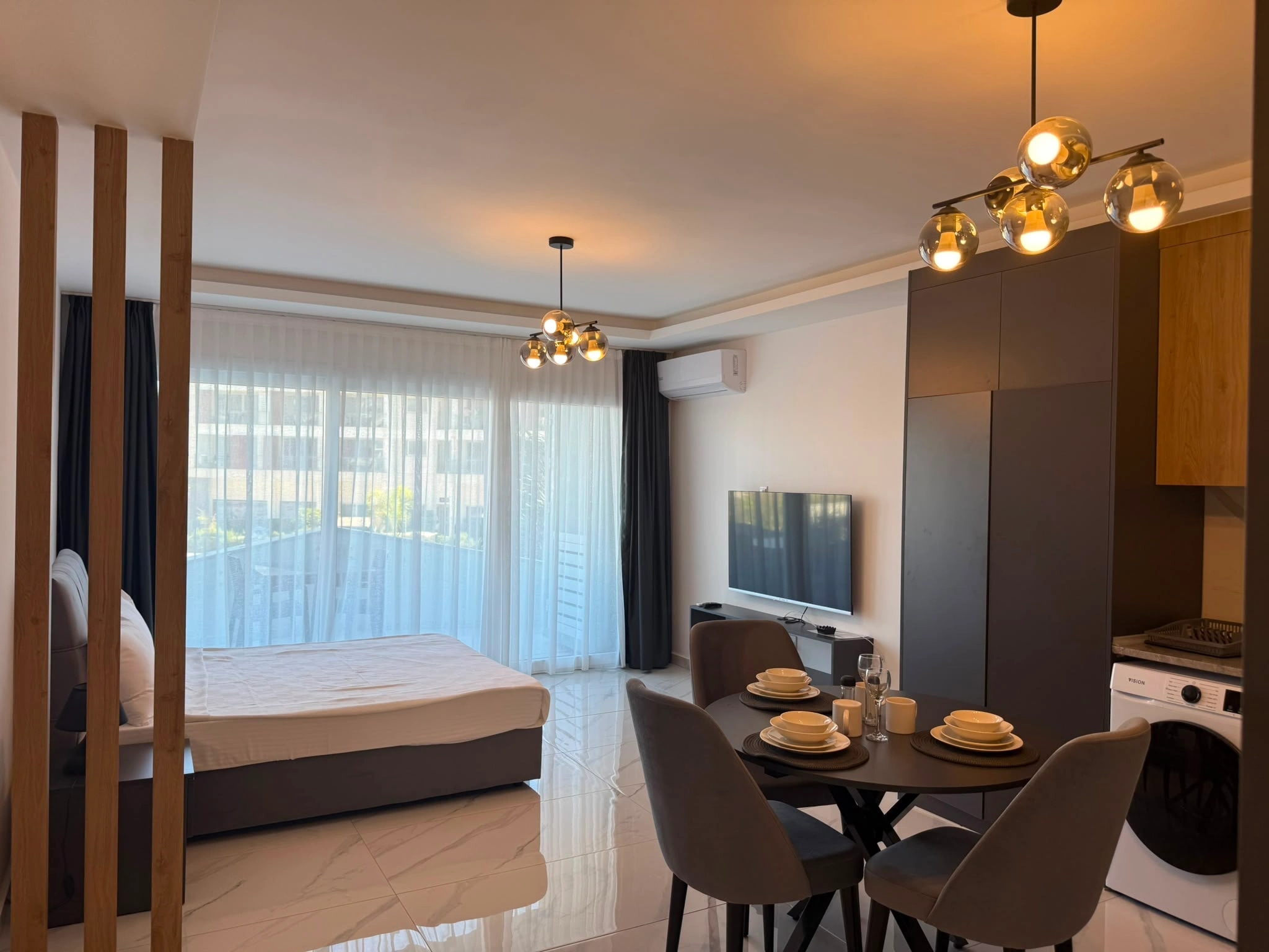 Studio Apartment 10