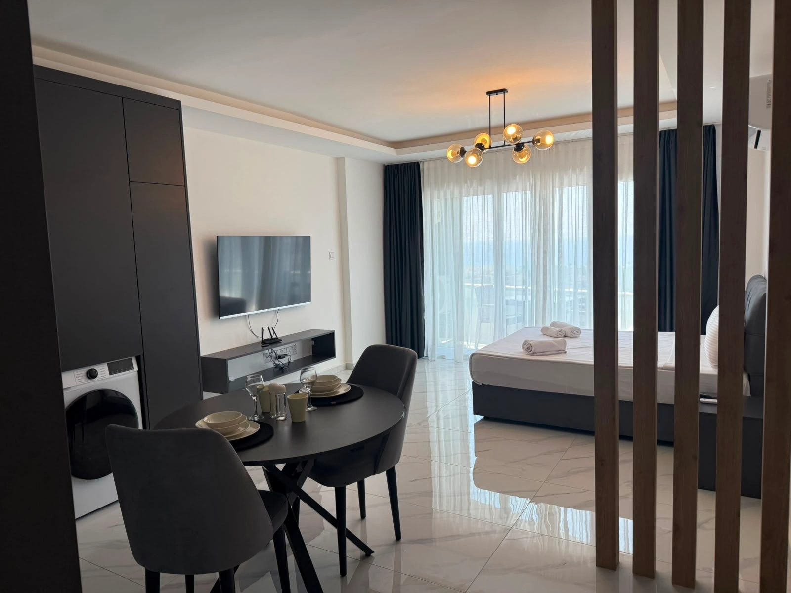 Studio Apartment 82