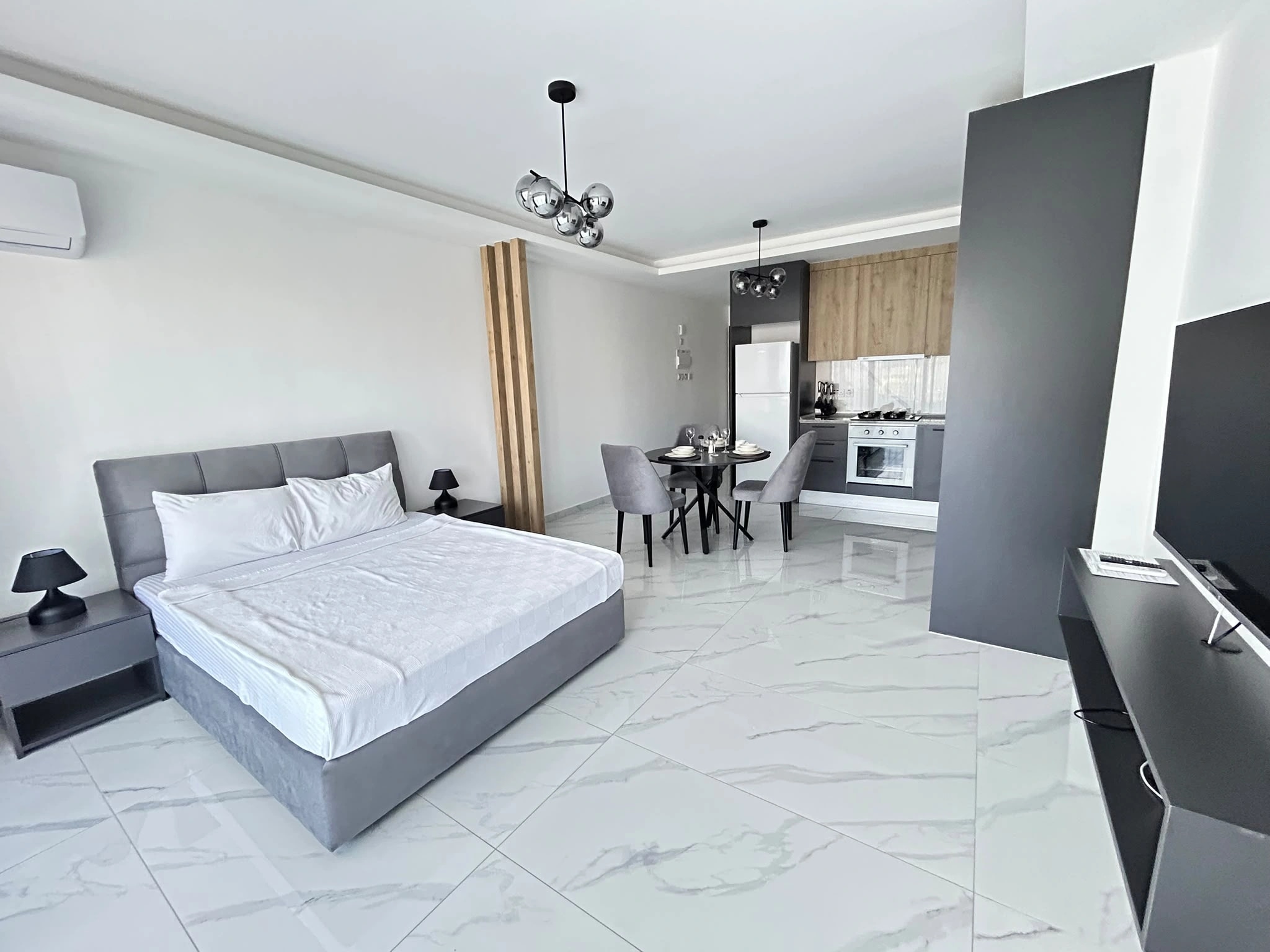 Studio Apartment 9